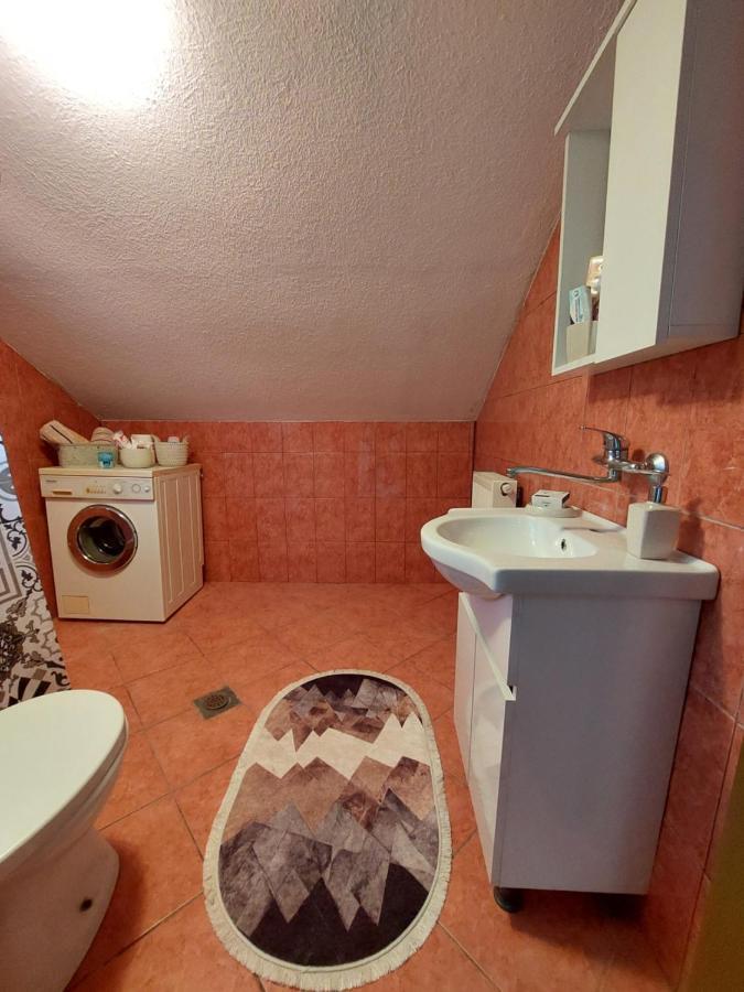 Apartment Em 2 Тузла Экстерьер фото